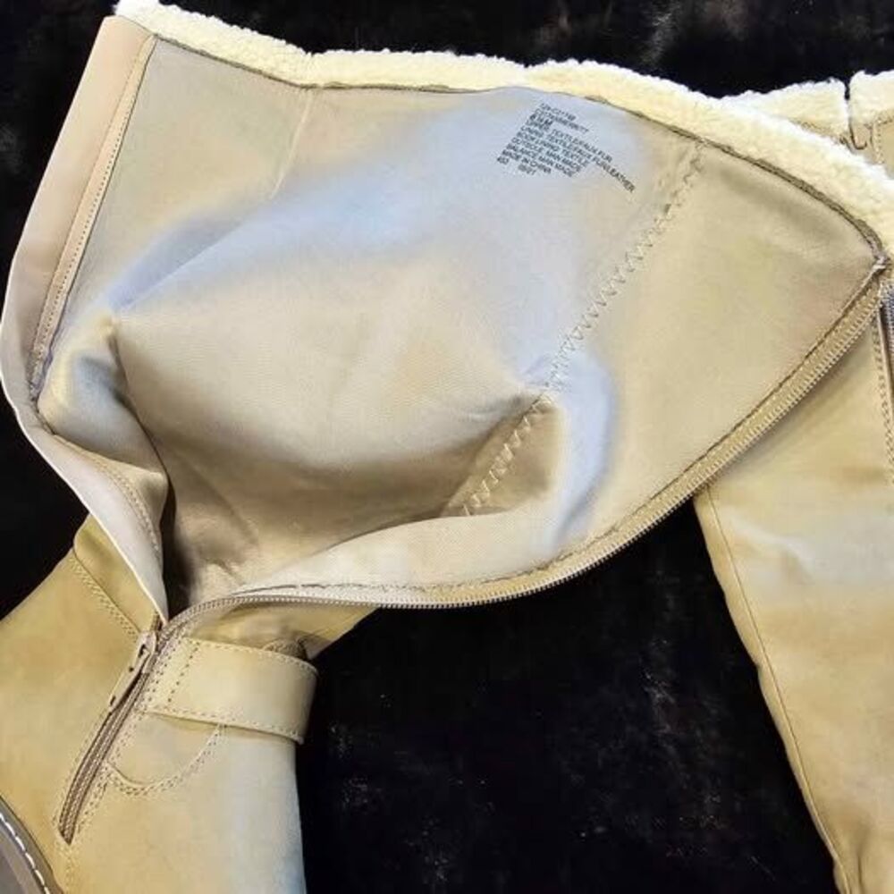 Cliff boots by White Mountain, Size  6.5M. - Picture 6 of 6